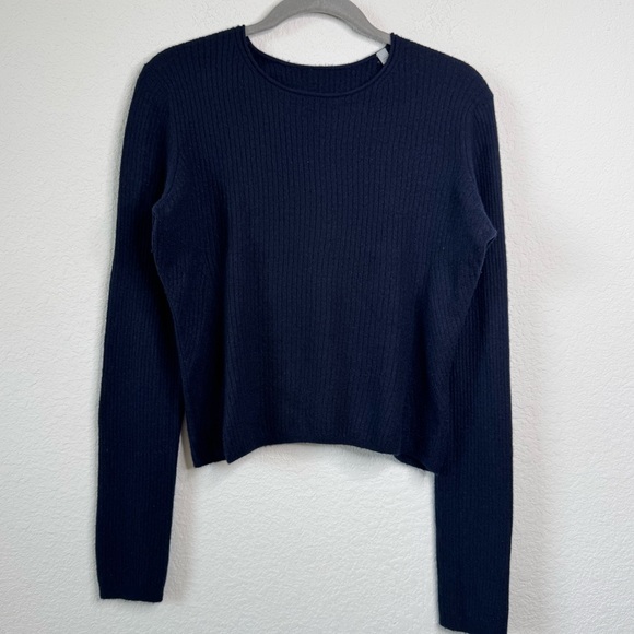 Vince 100% Cashmere Cropped Sweater Women’s Sz M Ribbed Knit Navy Blue Preppy - Picture 1 of 5
